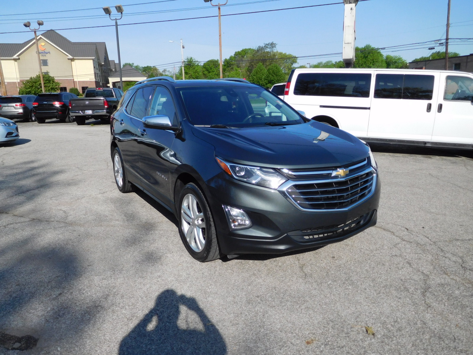 18 Chevy Equinox Premier