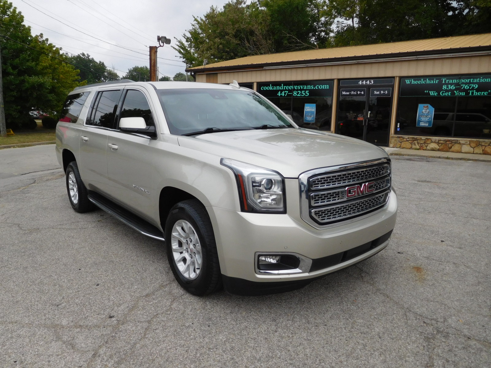 17 GMC Yukon XL SLT 4x4