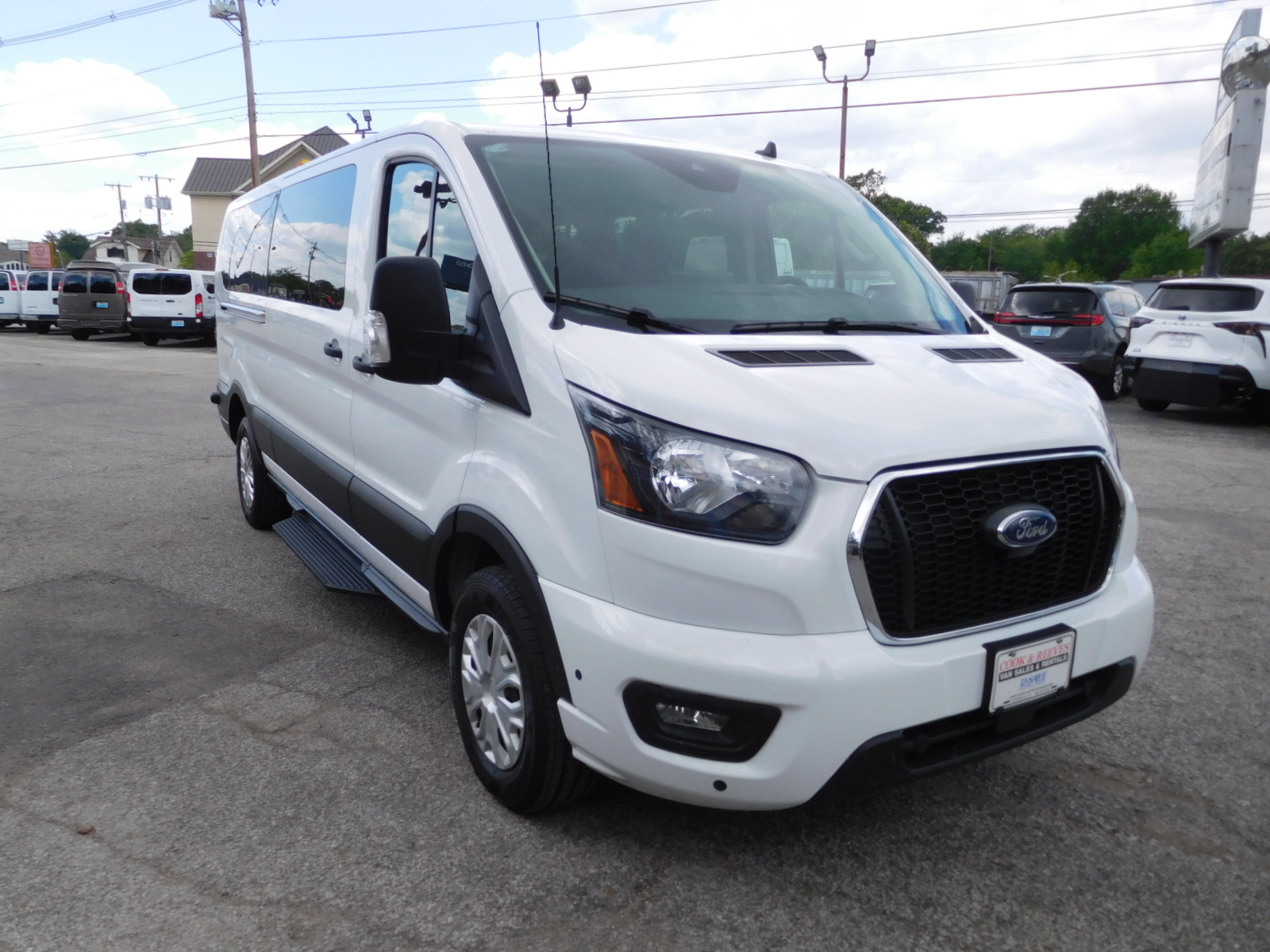 24 Ford Transit XLT 15 passenger