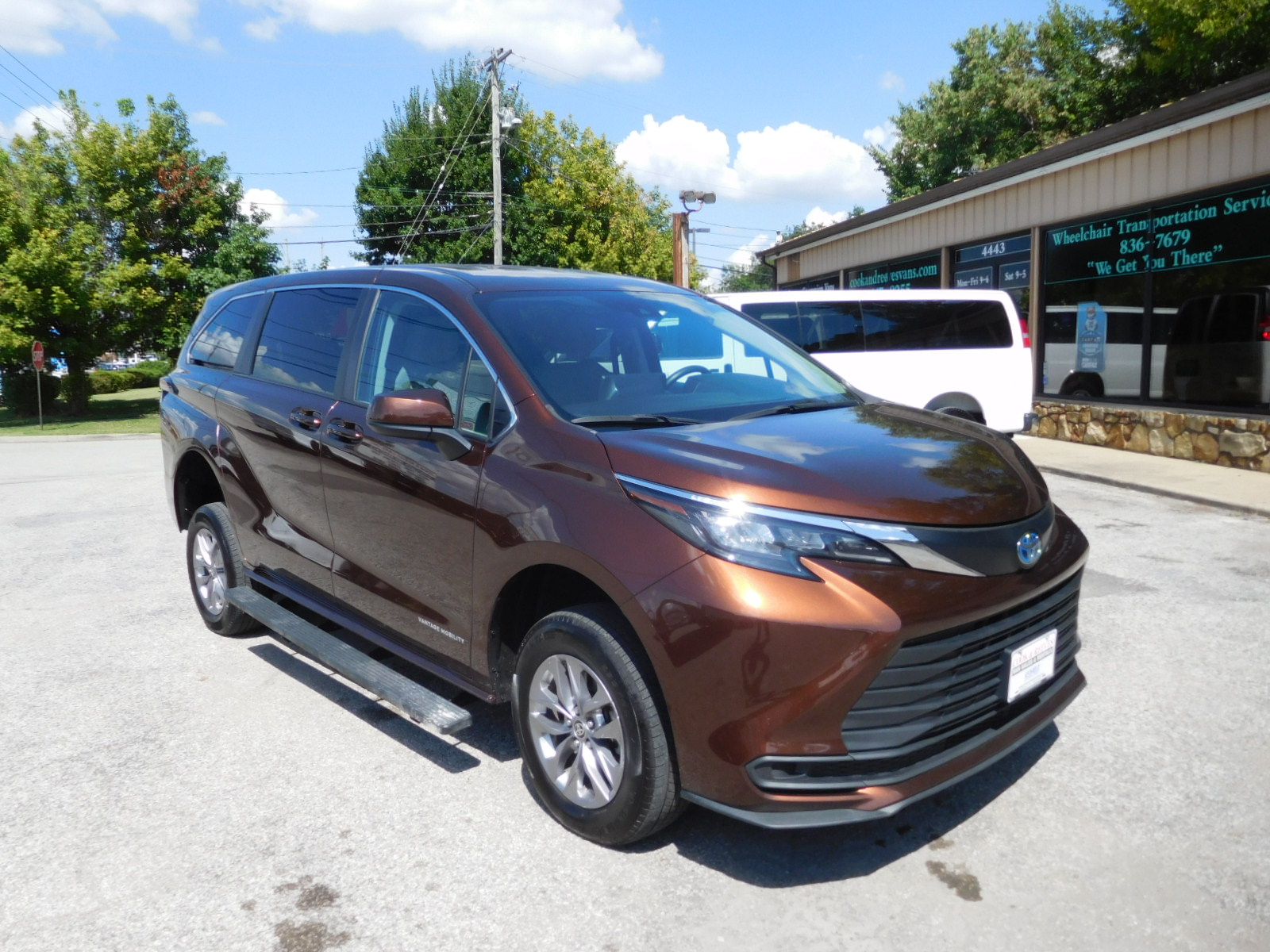 24 Toyota Sienna VMI wheelchair accessible van